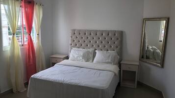 3 Schlafzimmer, Bügeleisen/Bügelbrett, kostenloses WLAN, Bettwäsche