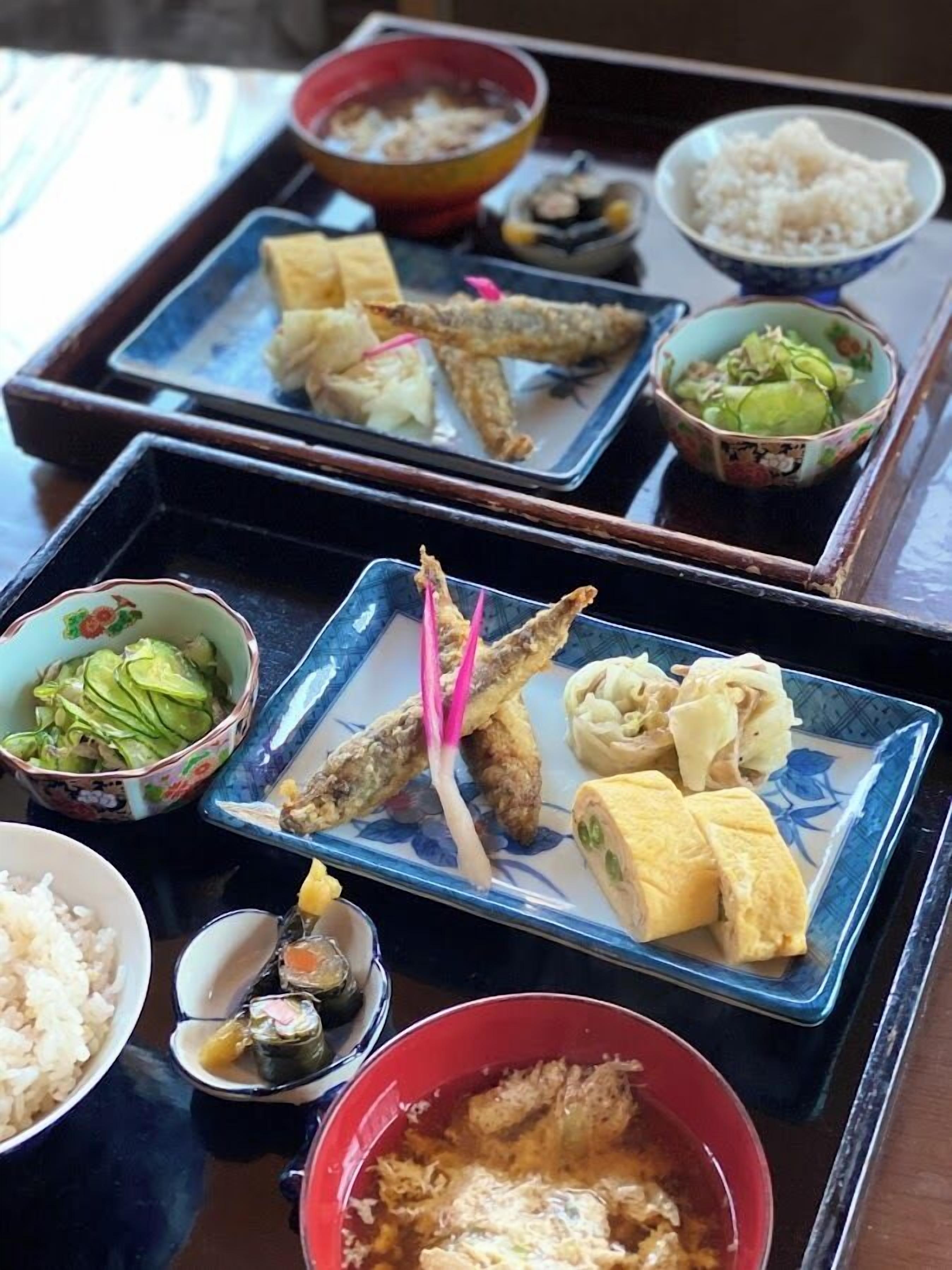 Daily Japanese breakfast (JPY 1500 per person)