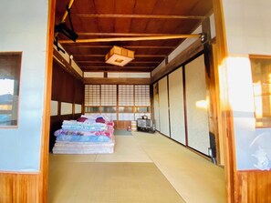 Free WiFi, bed sheets