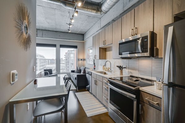 Fridge, microwave, oven, stovetop