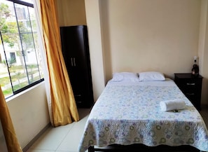 Classic Double Room | Hypo-allergenic bedding, down comforters, individually furnished
