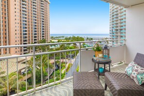 Property grounds - Ilikai Luxury Suites (Honolulu)