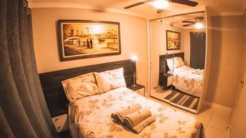 2 quartos, ferros/tábuas de passar roupa, Wi-Fi de cortesia