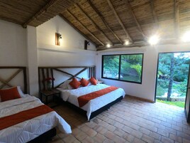 Premium bedding, down duvets, minibar, individually furnished