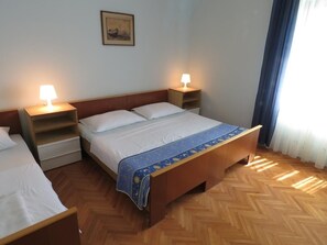 3 bedrooms, free WiFi, bed sheets