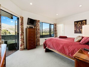 4 Schlafzimmer, Bügeleisen/Bügelbrett, WLAN, Bettwäsche