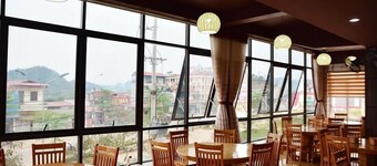 AHA Sun Hotel Moc Chau