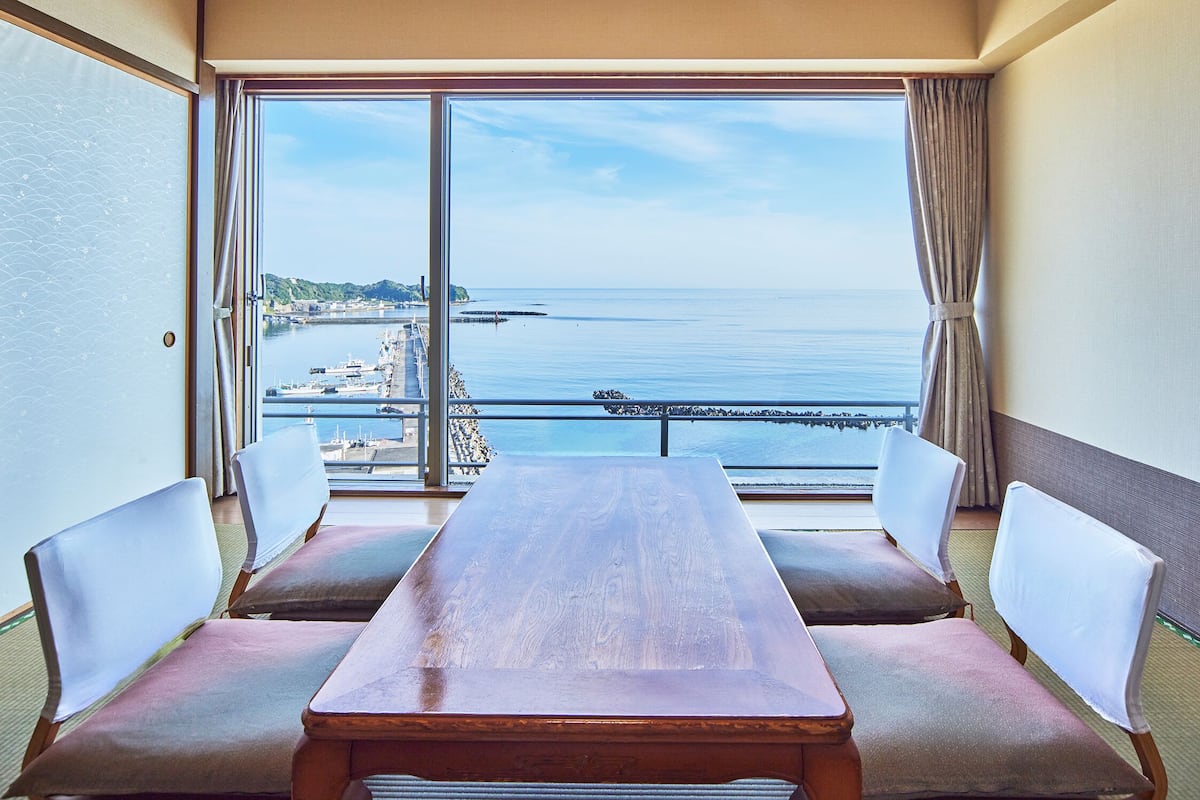 Literie de qualité supérieure, coffres-forts dans les chambres