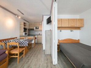 1 bedroom, internet