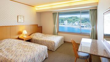 Ylelliset vuodevaatteet, tallelokero huoneessa, ilmainen Wi-Fi