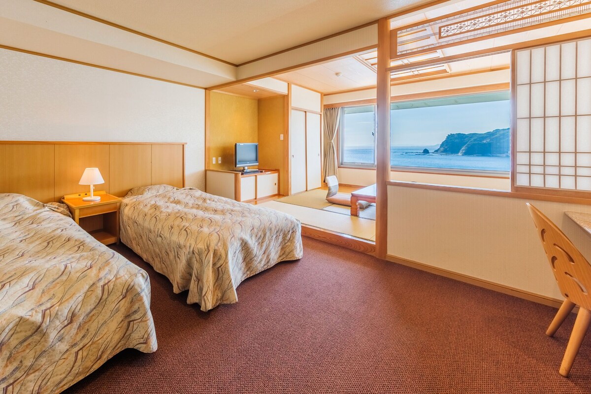 Premium bedding, in-room safe, WiFi (free)