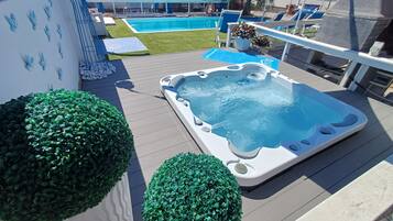 Piscine extérieure