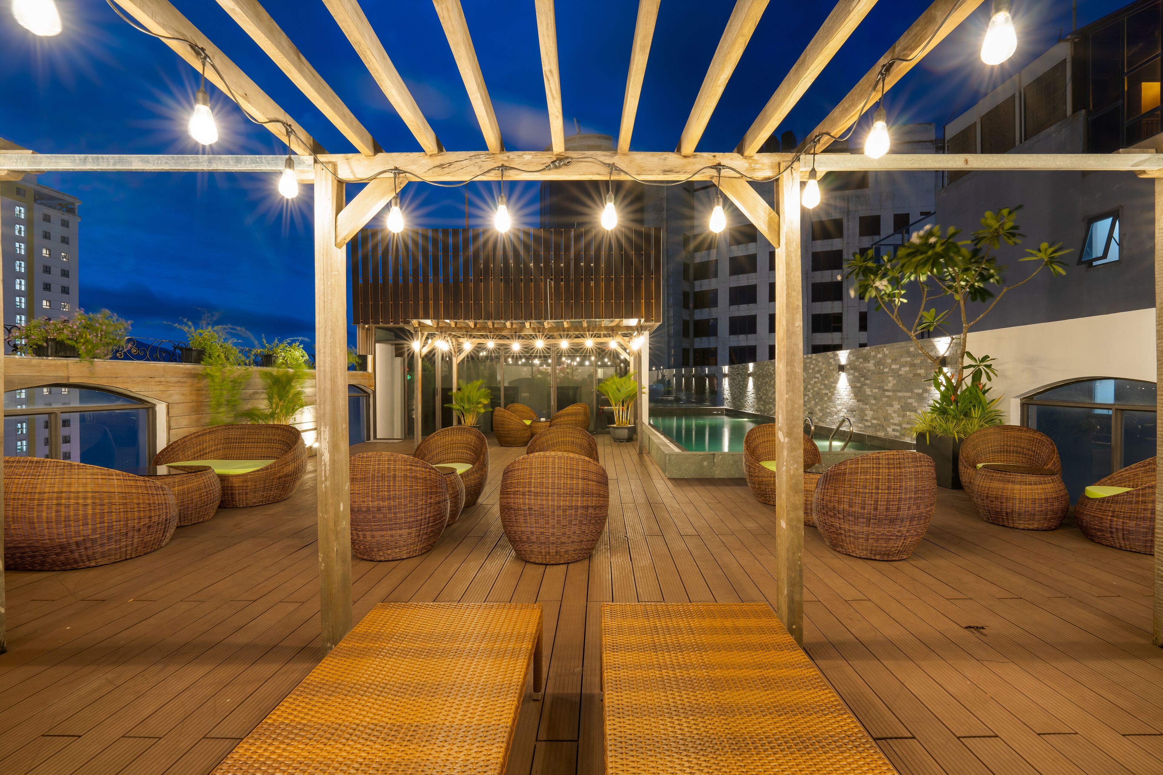 Outdoor pool, open 6:00 AM to 7:00 PM, pool umbrellas, pool loungers