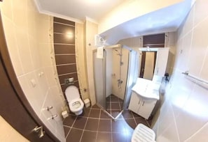 Buồng tắm vòi sen, vòi sen phun mưa, khăn tắm