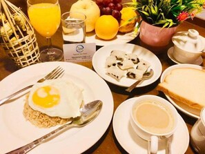 Daily continental breakfast for a fee