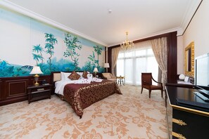 Minibar, in-room safe, desk, free WiFi - Guangzhou Evergrande Hotel (Guangzhou)