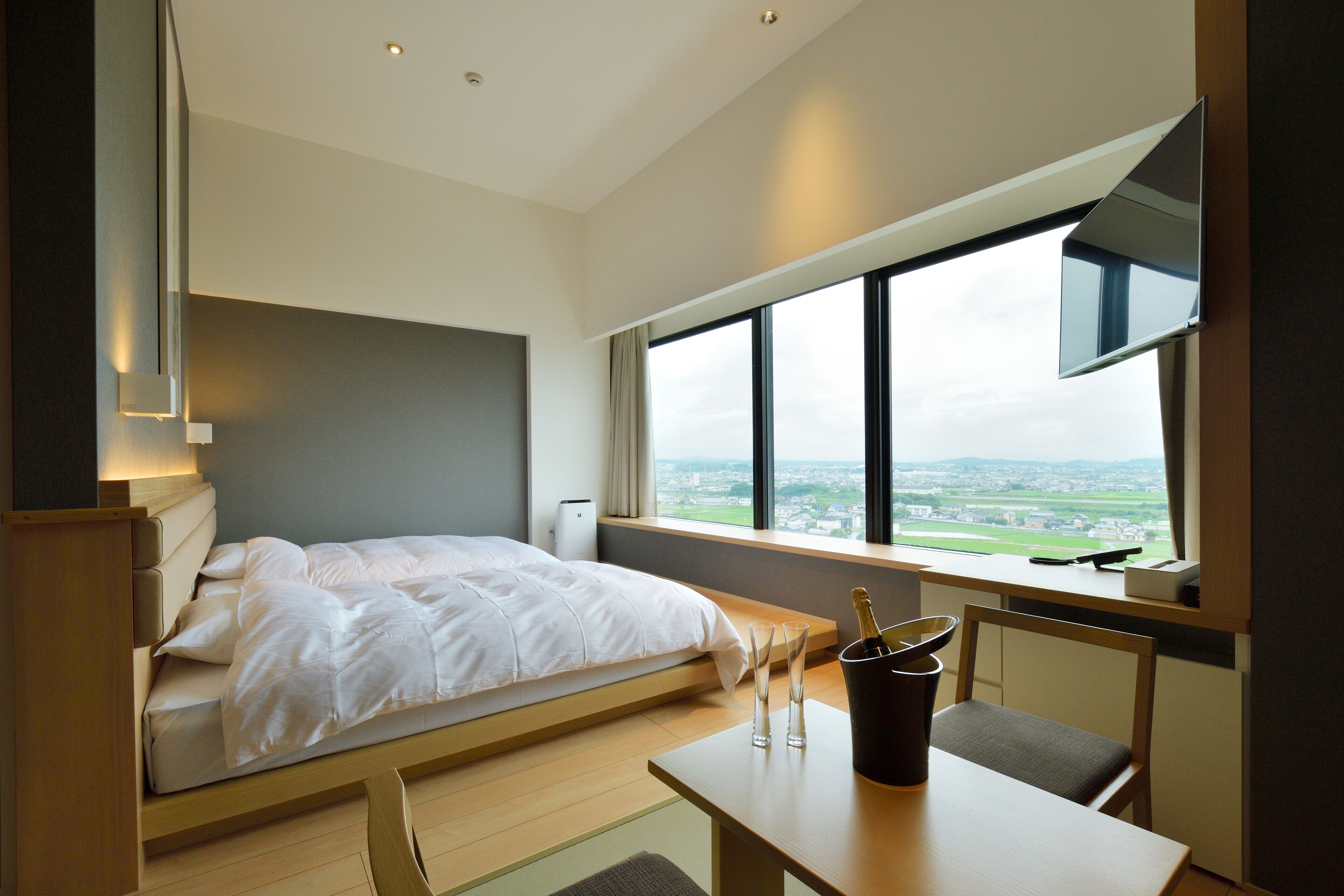 superior twin room | 1 bedroom, down duvets, in-room safe, individually decorated