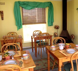 Free daily continental breakfast