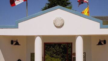 Majoituspaikan sisäänkäynti