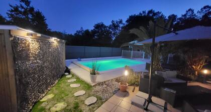 Quiet gîte on the edge of a forest