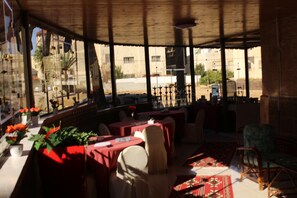 Daily full breakfast (JOD 3 per person)
