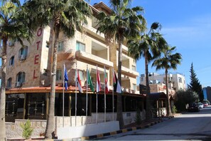 Exterior detail - The Doors of Jerusalem (Amman)