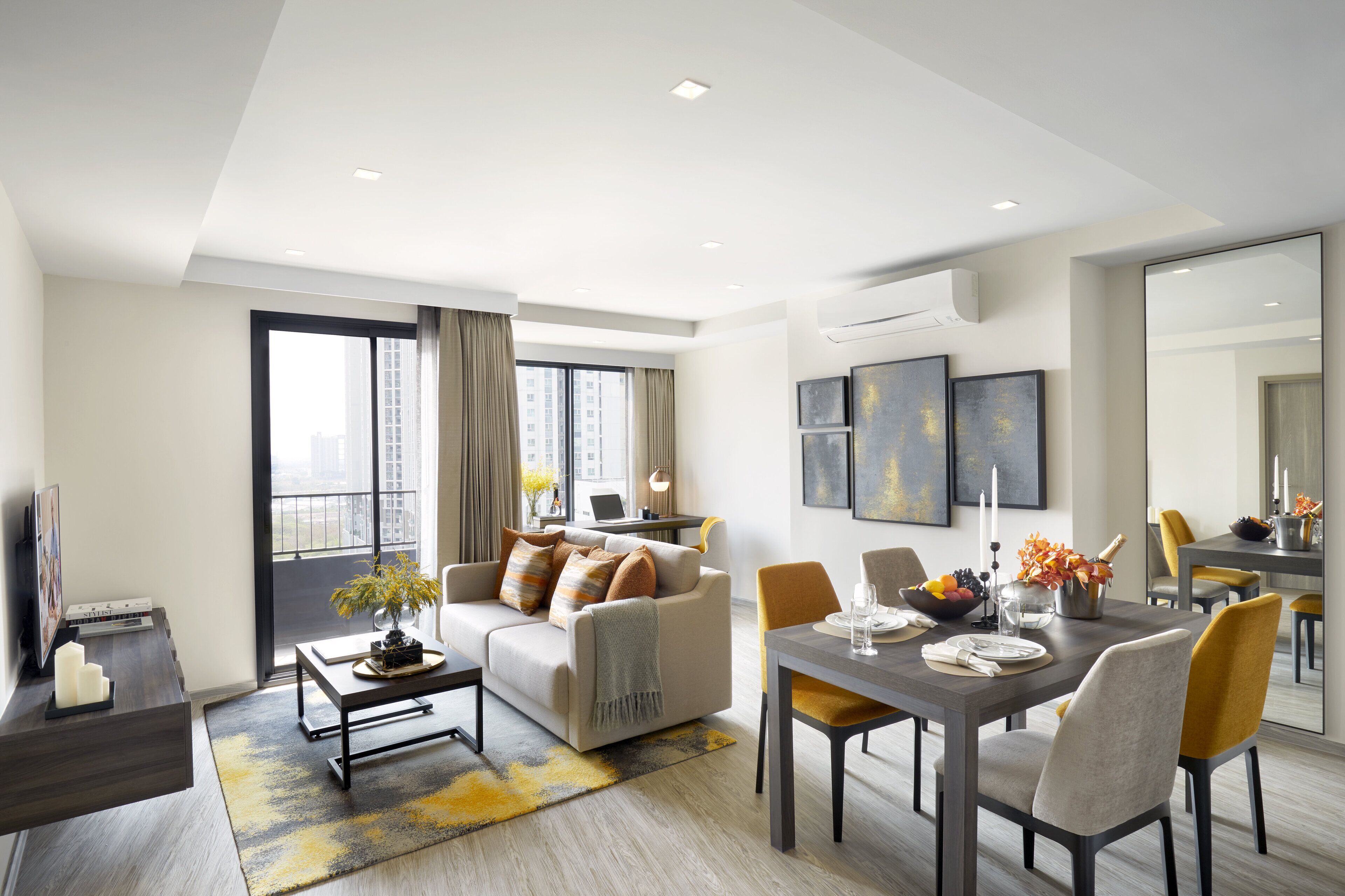 En 43-tommers smart-TV med Parabol-TV samt TV