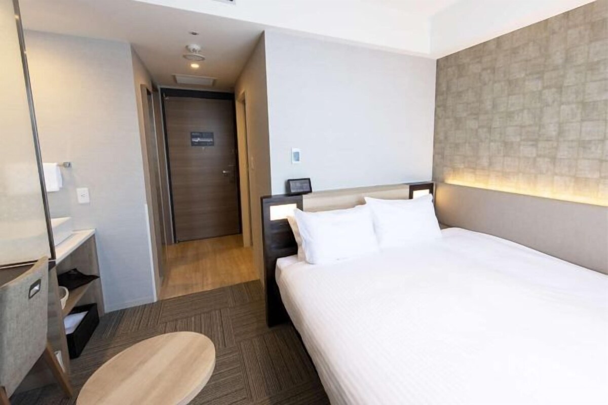 In-room safe, desk, blackout drapes, iron/ironing board (on request)