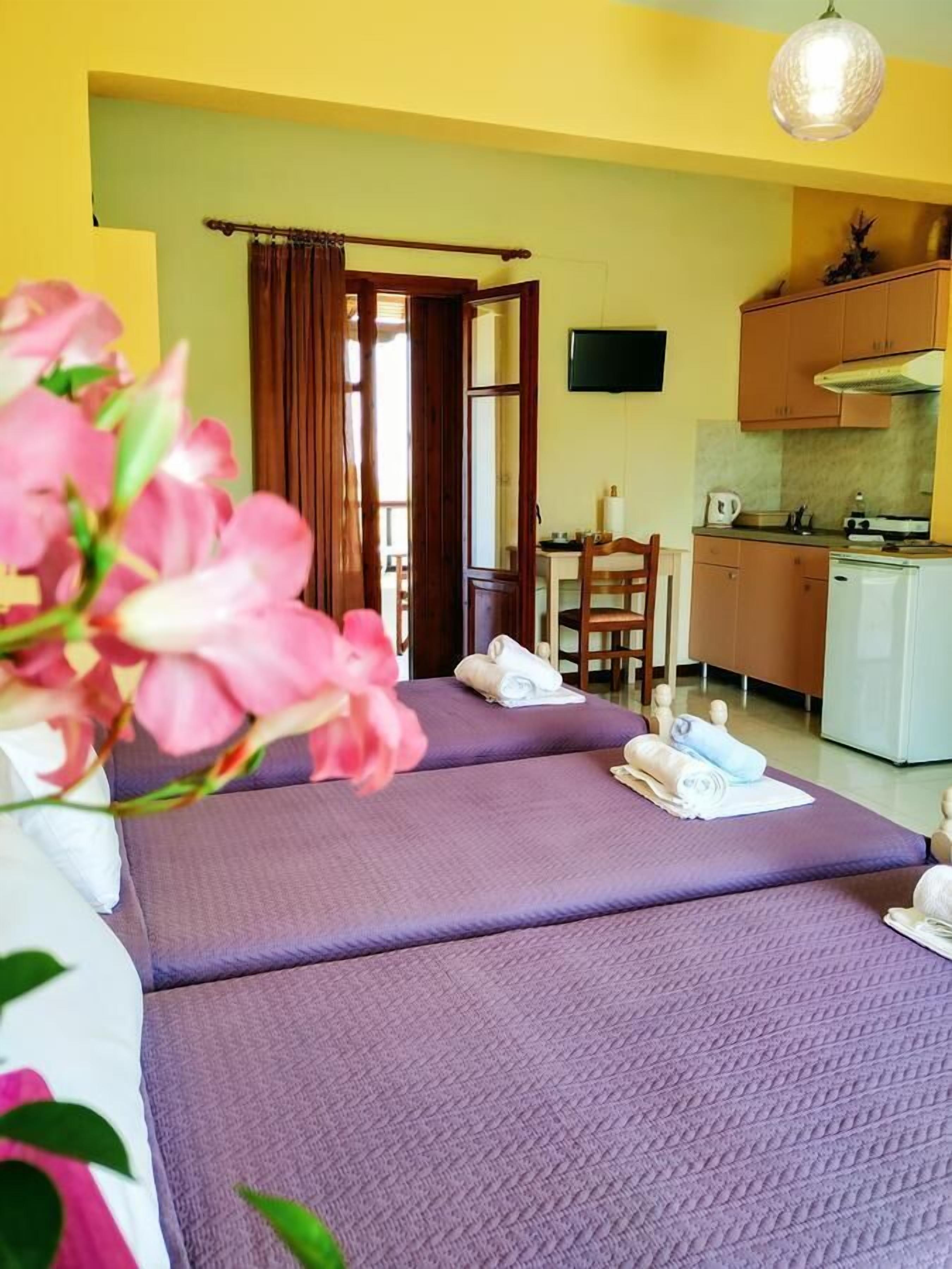 Studio (3 Adults) | Soundproofing, free WiFi, bed sheets