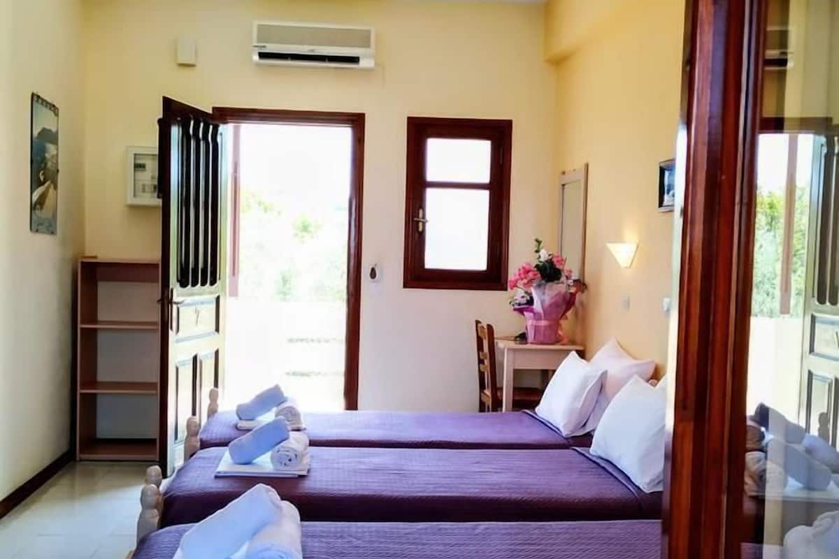 Sistema de insonorización, wifi gratis y ropa de cama