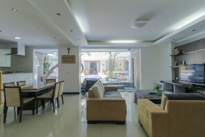 Interior - Kubu Kalih Residence (Denpasar)