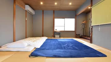 Studio Apartment | Minibar, desk, free WiFi, bed sheets