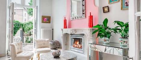Deluxe Double Room, 1 Bedroom | Interior
