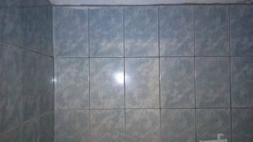 Double Room | Bathroom shower