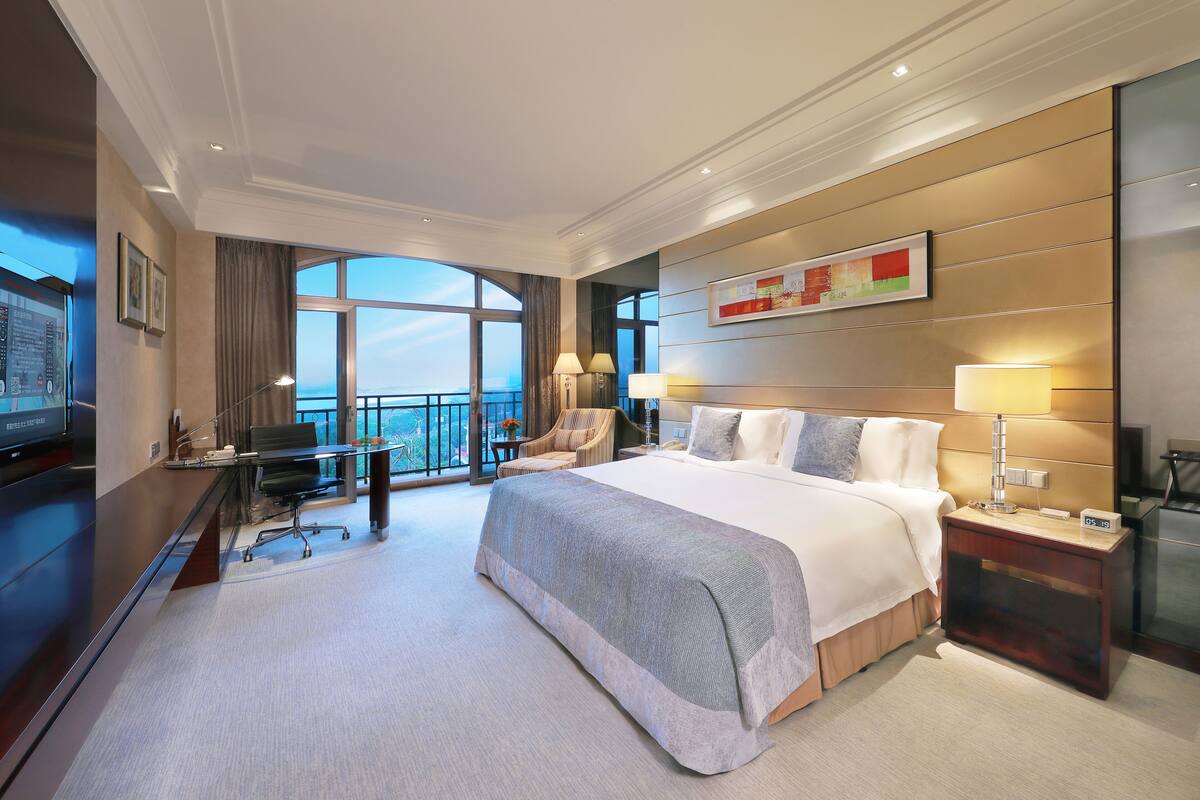 Deluxe Double Room, River View | Premium bedding, down comforters, memory foam beds, minibar