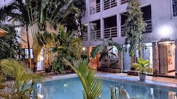 Mặt tiền nơi lưu trú