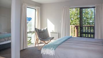 4 quartos, ferros/tábuas de passar roupa, Wi-Fi, roupa de cama