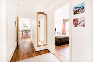 Interior - My Lady (London)