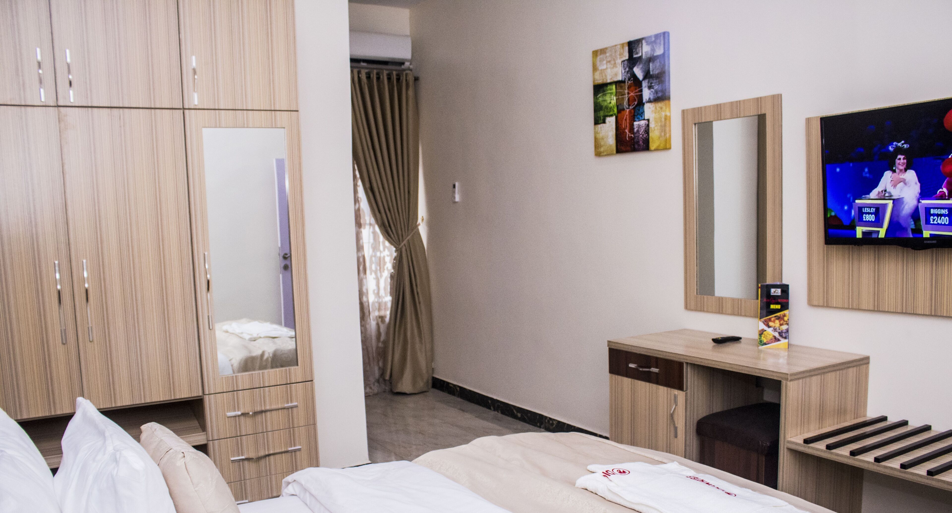 Luxury Apartment | 4 bedrooms, desk, blackout drapes, iron/ironing board