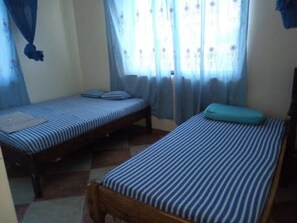 Twin Room | Desk, blackout drapes, free WiFi, bed sheets - Blue Comfort Hotel (Mombasa)