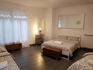 舒适公寓, 2 间卧室 | 熨斗/熨衣板、免费 WiFi、床单