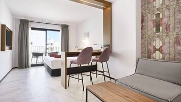 Monkey Suite | เครื่องนอนระดับพรีเมียม, มินิบาร์, ตู้นิรภัยในห้องพัก, โต๊ะทำงาน