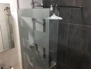 Shower, hair dryer, towels, soap - Downtown beach & peace (Málaga)