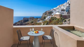 Suite, bubbelbad, uitzicht op zee | Terras