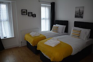 Appartamento Deluxe | 2 camere, insonorizzazione, ferro/asse da stiro, Wi-Fi gratuito