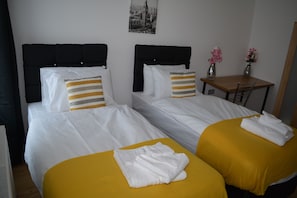 Apartamento luxo | 2 quartos, quartos à prova de som, ferros/tábuas de passar roupa