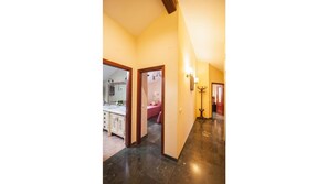 3 bedrooms, iron/ironing board, travel cot, free WiFi