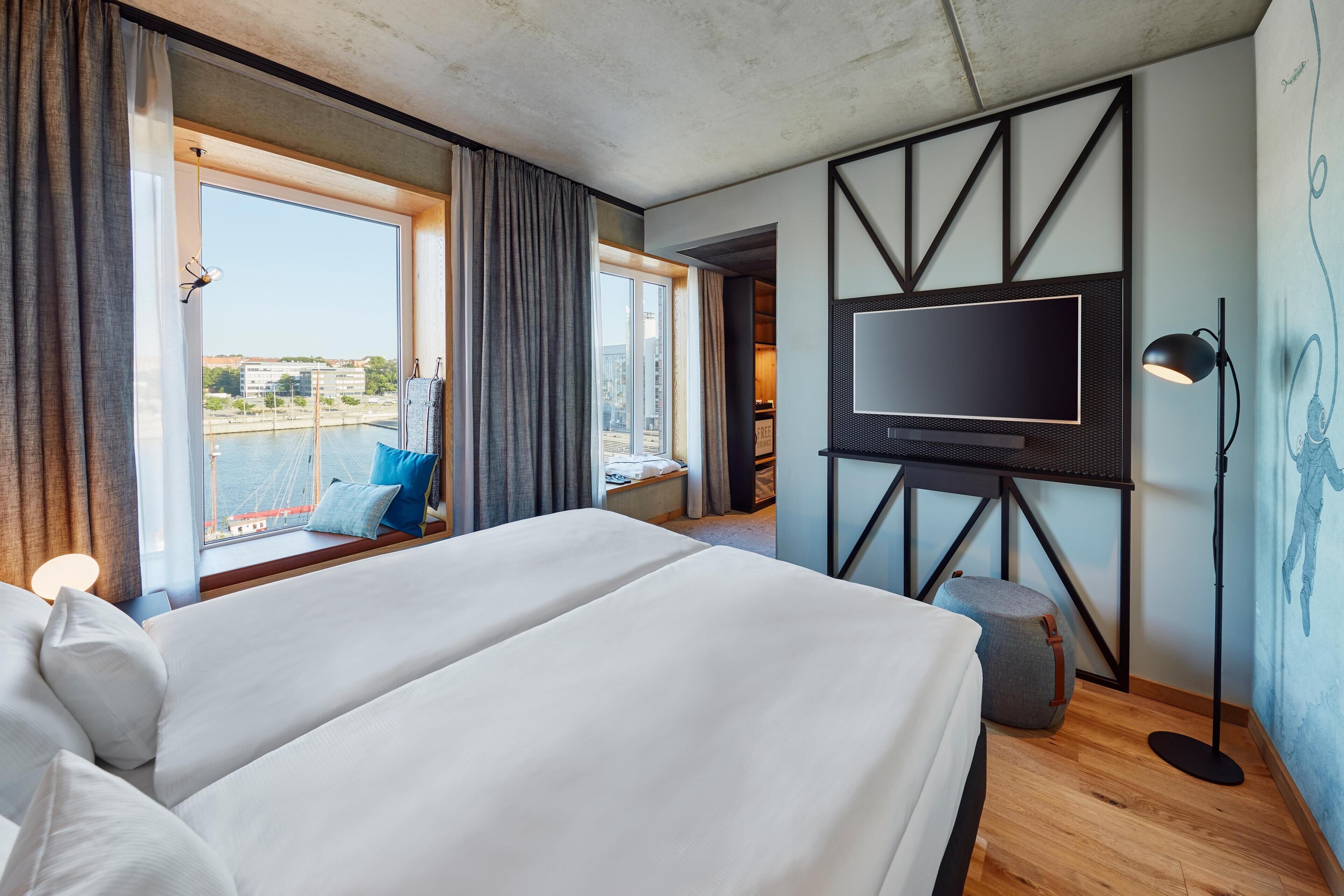 Zimmer, 1 King-Bett (High Floor, Harbor View)