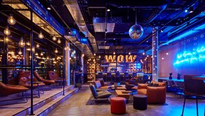 酒吧（店内）