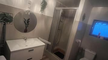 Shower, toilet paper